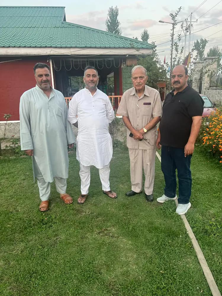 Dr. Sheikh Mustafa Kamal, politician, at Shahjee Arts